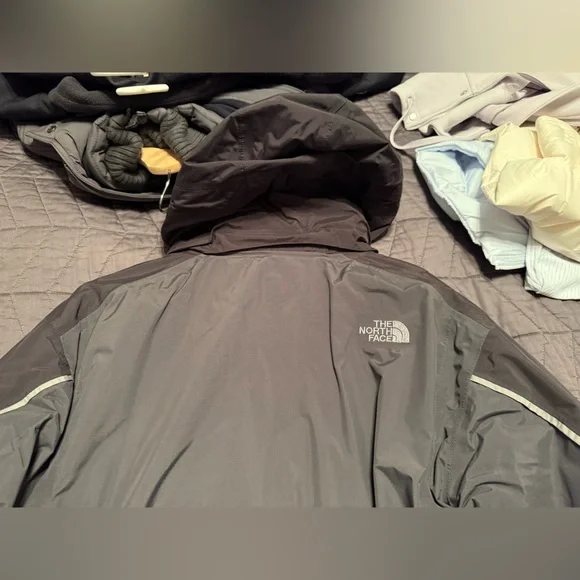 The North Face Triclimate HyVent 3 in 1 Grey Men’s Medium Jacket